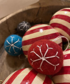 red felt baubles