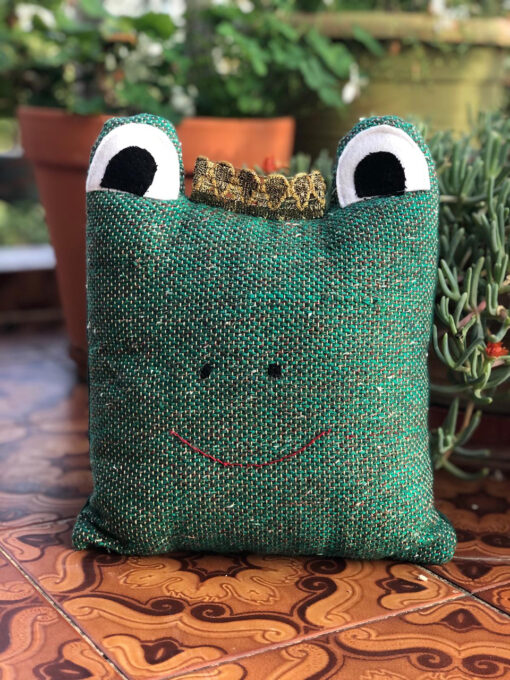 frog cushion